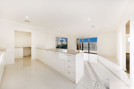 Property photo of 19 Amethyst Road Cobblebank VIC 3338