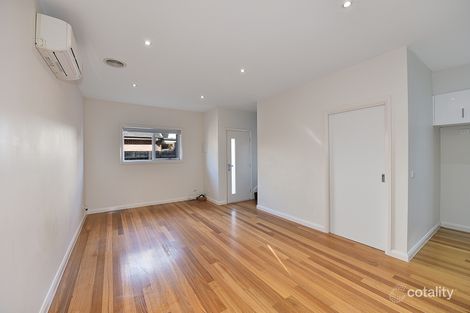 Property photo of 2/32 Orrong Avenue Reservoir VIC 3073