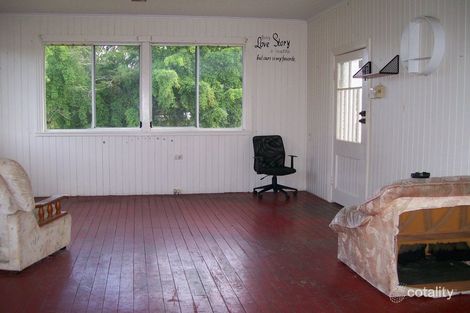 Property photo of 35 Acacia Street Goondi Bend QLD 4860