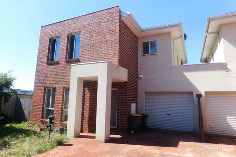Property photo of 10 Balerno Circle Gowanbrae VIC 3043