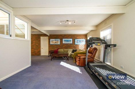 Property photo of 34 Oaklands Crescent Frankston VIC 3199