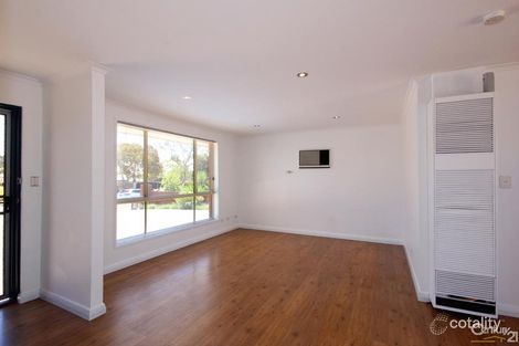 Property photo of 8 Heather Drive Christie Downs SA 5164