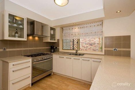 18 Wivenhoe Cct, Forest Lake, QLD 4078