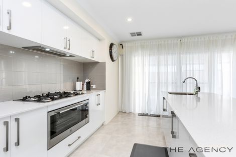Property photo of 5 Pointer Place Southern River WA 6110