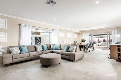 27 Kyarra Cres, Helena Valley, WA 6056