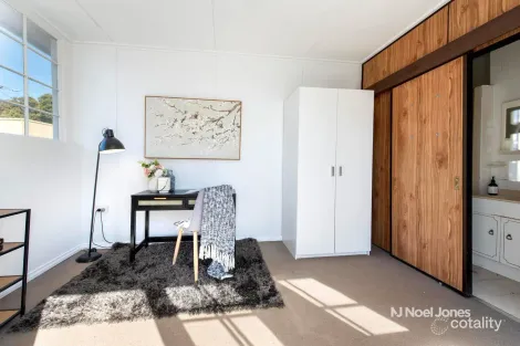 Property photo of 3 Pinewood Drive Wantirna South VIC 3152