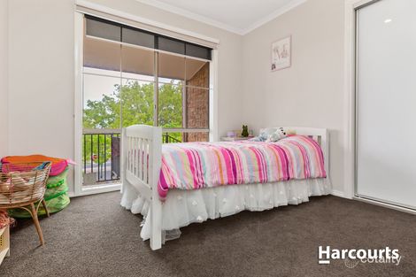 Property photo of 3 Rosehill Court Narre Warren North VIC 3804