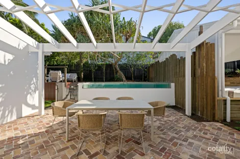 Property photo of 32 Kestrel Crescent Peregian Beach QLD 4573