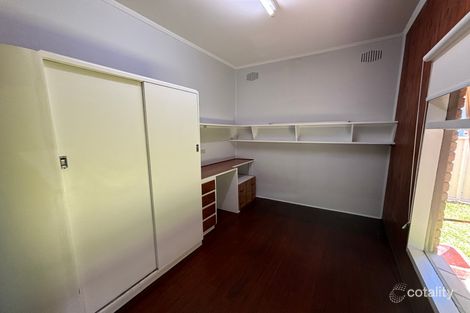 Property photo of 5 Hall Crescent Tarro NSW 2322