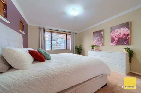 Property photo of 2 Grevillea Way Yakamia WA 6330