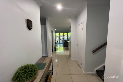 Property photo of 8/430 Pine Ridge Road Coombabah QLD 4216