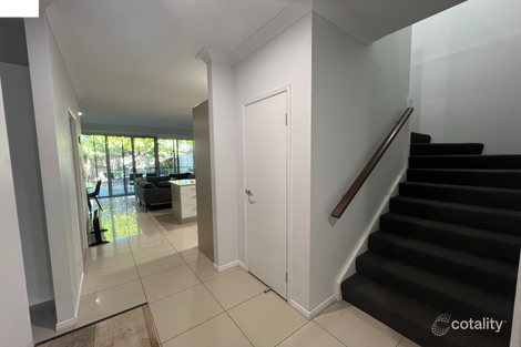 Property photo of 8/430 Pine Ridge Road Coombabah QLD 4216