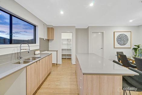 Property photo of 5 Kelmscott Way Werribee VIC 3030