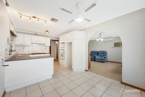 Property photo of 32 Baroona Street Pooraka SA 5095