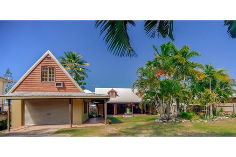 Property photo of 25 Downie Avenue Bucasia QLD 4750