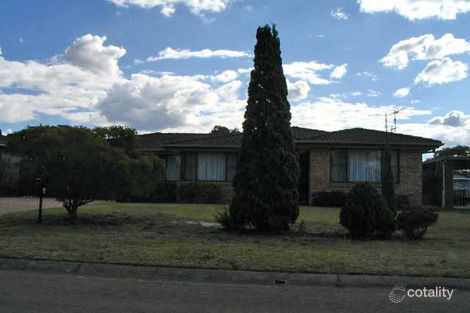62 Alpine Cct, St Clair, NSW 2759