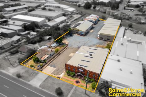 35-39 Copland St, Kooringal, NSW 2650