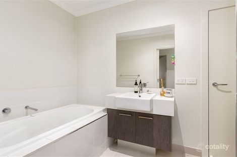 Property photo of 3/35 Van Ness Avenue Mornington VIC 3931