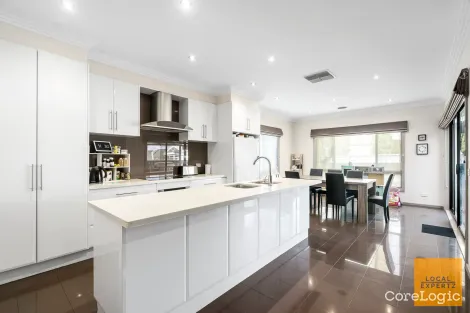 Property photo of 7 Huegill Drive Burnside VIC 3023
