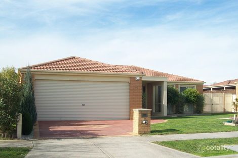 Property photo of 16 Dunraven Court Narre Warren VIC 3805