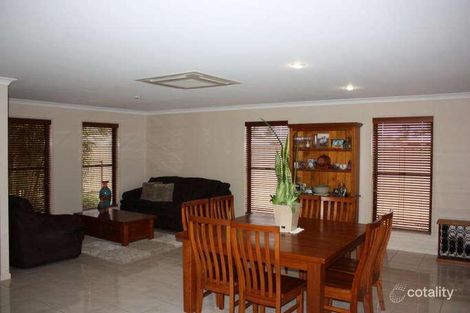 Property photo of 2 Chandon Court Emerald QLD 4720