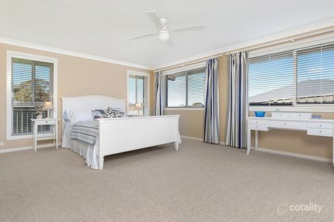 Property photo of 18 Siltstone Avenue Horsley NSW 2530