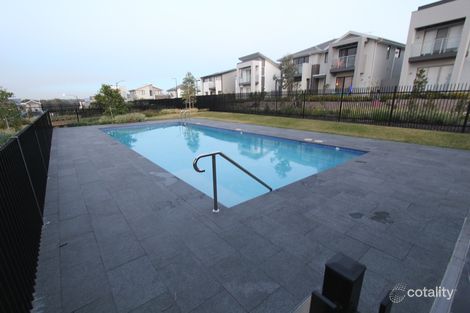 Property photo of 18 Greenview Drive Moorebank NSW 2170