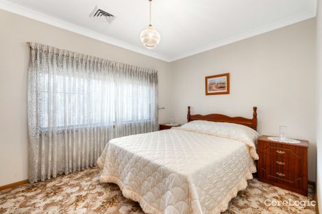 Property photo of 15 Bringelly Avenue Pendle Hill NSW 2145