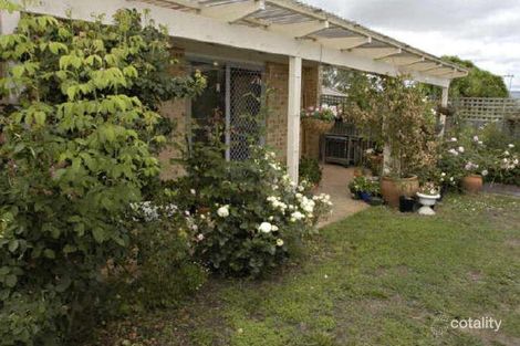 Property photo of 31 Thornhill Crescent Dunlop ACT 2615