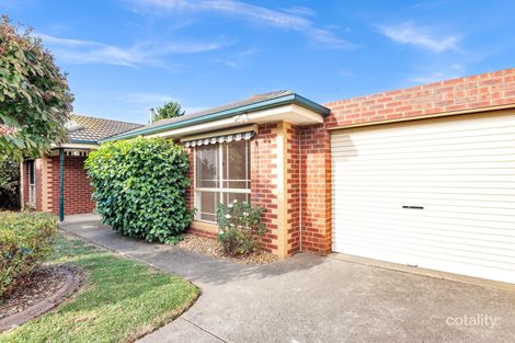 2/17 Meadowvale Dr, Grovedale, VIC 3216