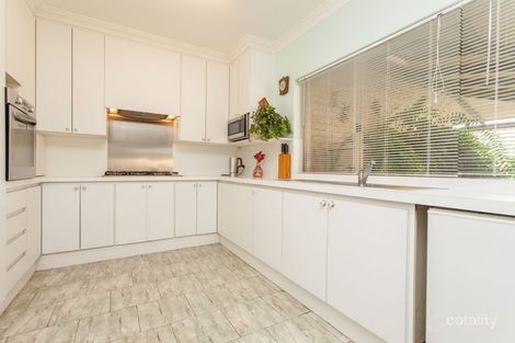 Property photo of 31 McMahon Way Kardinya WA 6163