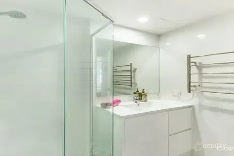 Property photo of 6/7 Federation Avenue Broadbeach QLD 4218