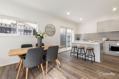 Property photo of 4 Montana Place Mooroolbark VIC 3138