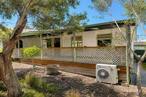 15 Torrens St, Port Lincoln, SA 5606