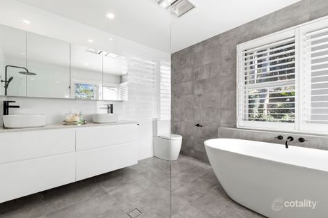 Property photo of 14 Kamilaroi Road Bayview NSW 2104