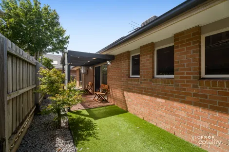 Property photo of 10 Windrest Way Point Cook VIC 3030