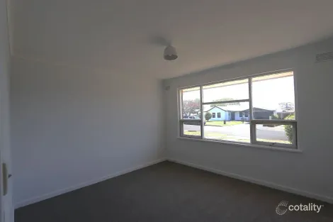 Property photo of 12 Hillcrest Avenue Mount Gambier SA 5290