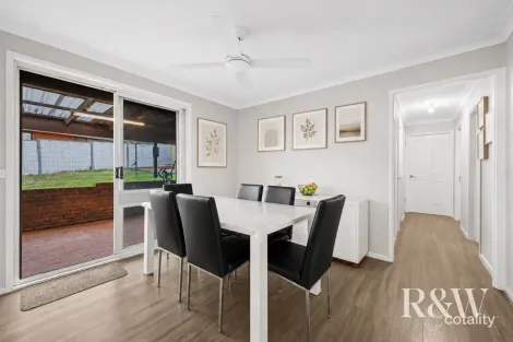 Property photo of 4 Brierley Place Eagle Vale NSW 2558