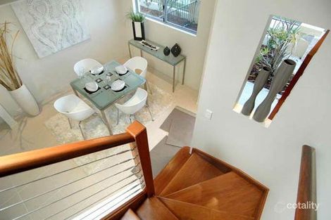 Property photo of 2/176 Surf Parade Broadbeach QLD 4218