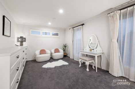 Property photo of 15 Martin Street Box Hill North VIC 3129