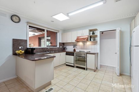 Property photo of 22 Toumlin Grove Viewbank VIC 3084