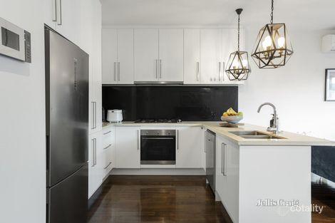Property photo of 2/5 Verbena Street Templestowe VIC 3106