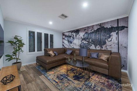 Property photo of 17 Olive Cove Mullaloo WA 6027