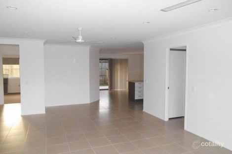Property photo of 106/232 Pulgul Street Urangan QLD 4655