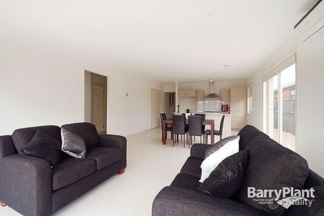 Property photo of 29 Elderberry Way Pakenham VIC 3810