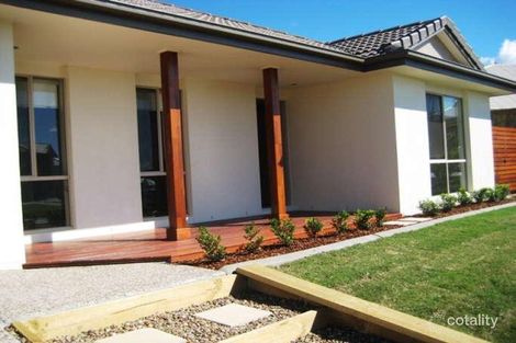 Property photo of 31 Hillview Crescent Little Mountain QLD 4551