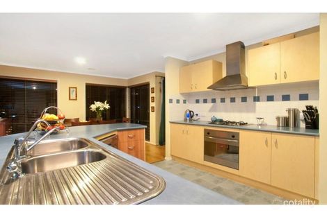 Property photo of 18 Glenshee Drive Lynbrook VIC 3975
