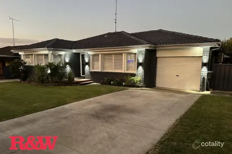 Property photo of 50 The Parkway Bradbury NSW 2560