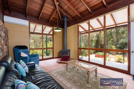 Property photo of 15 Marshwood Place Sawyers Valley WA 6074
