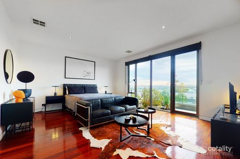 Property photo of 34 Skyline Drive Maribyrnong VIC 3032